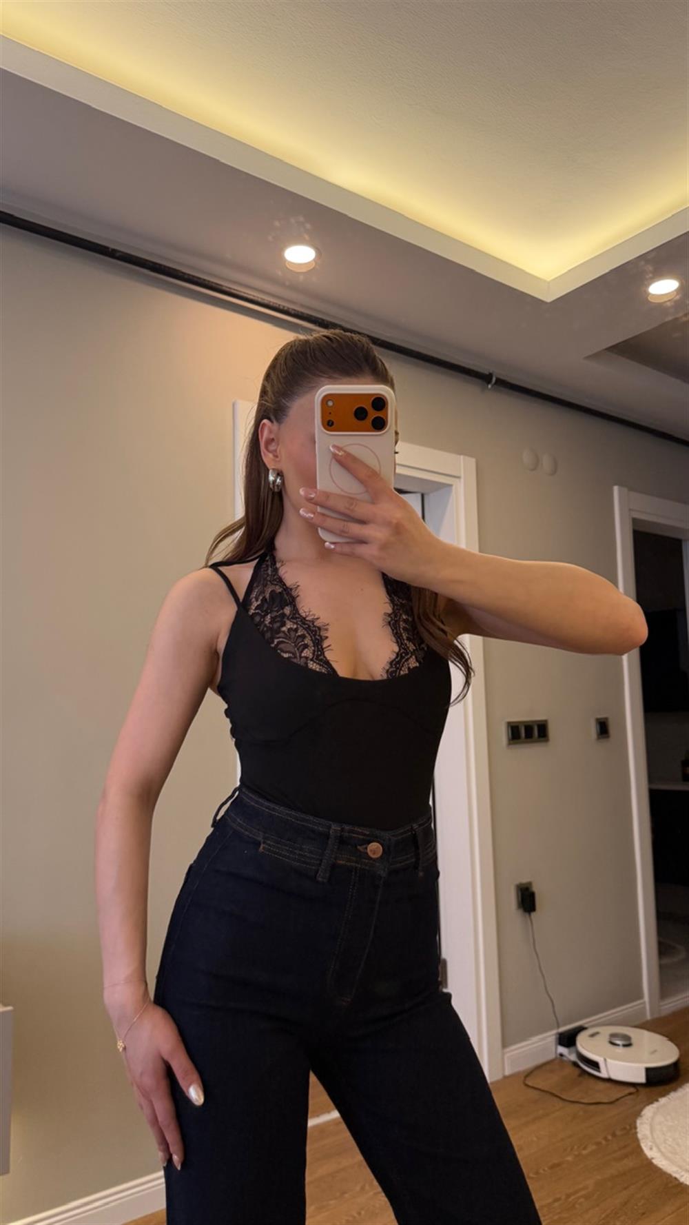 Dantel Detaylı Bluz Siyah