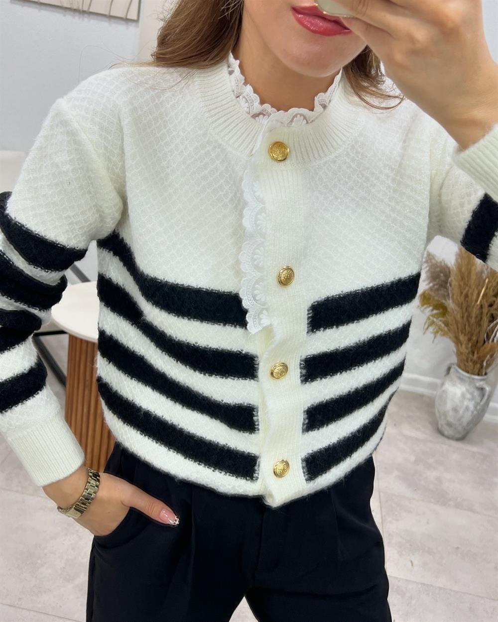 Dantel Detayli Çi̇zgi̇li̇ Hirka