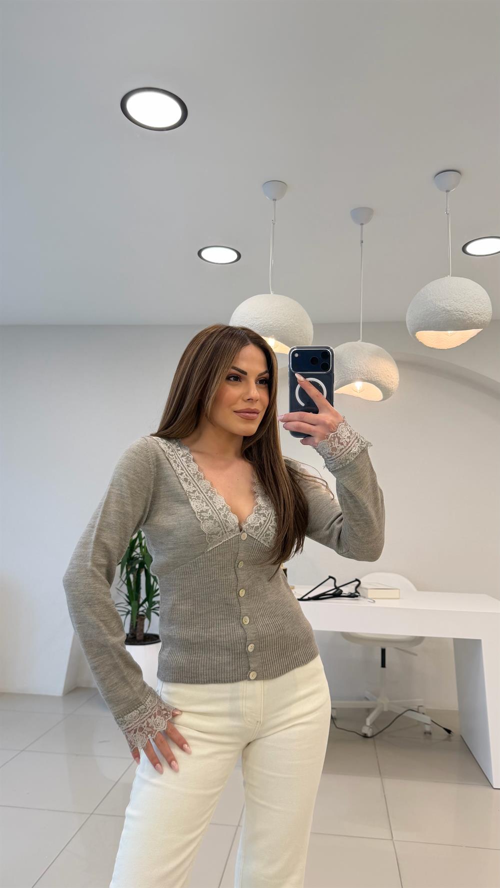 DANTEL DETAYLI HIRKA TRİKO VİZON