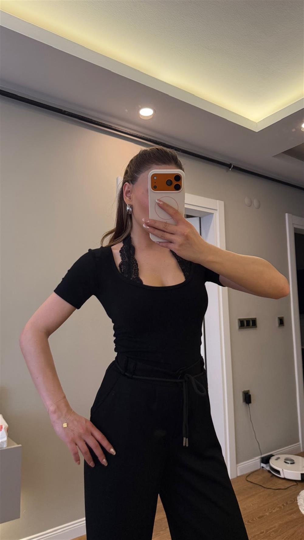 Dantel Detaylı Tshirt Bluz 