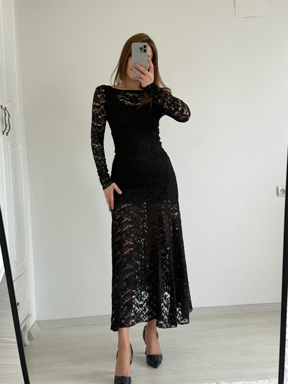 DANTELLİ TASARIM ASTARLI ELBİSE