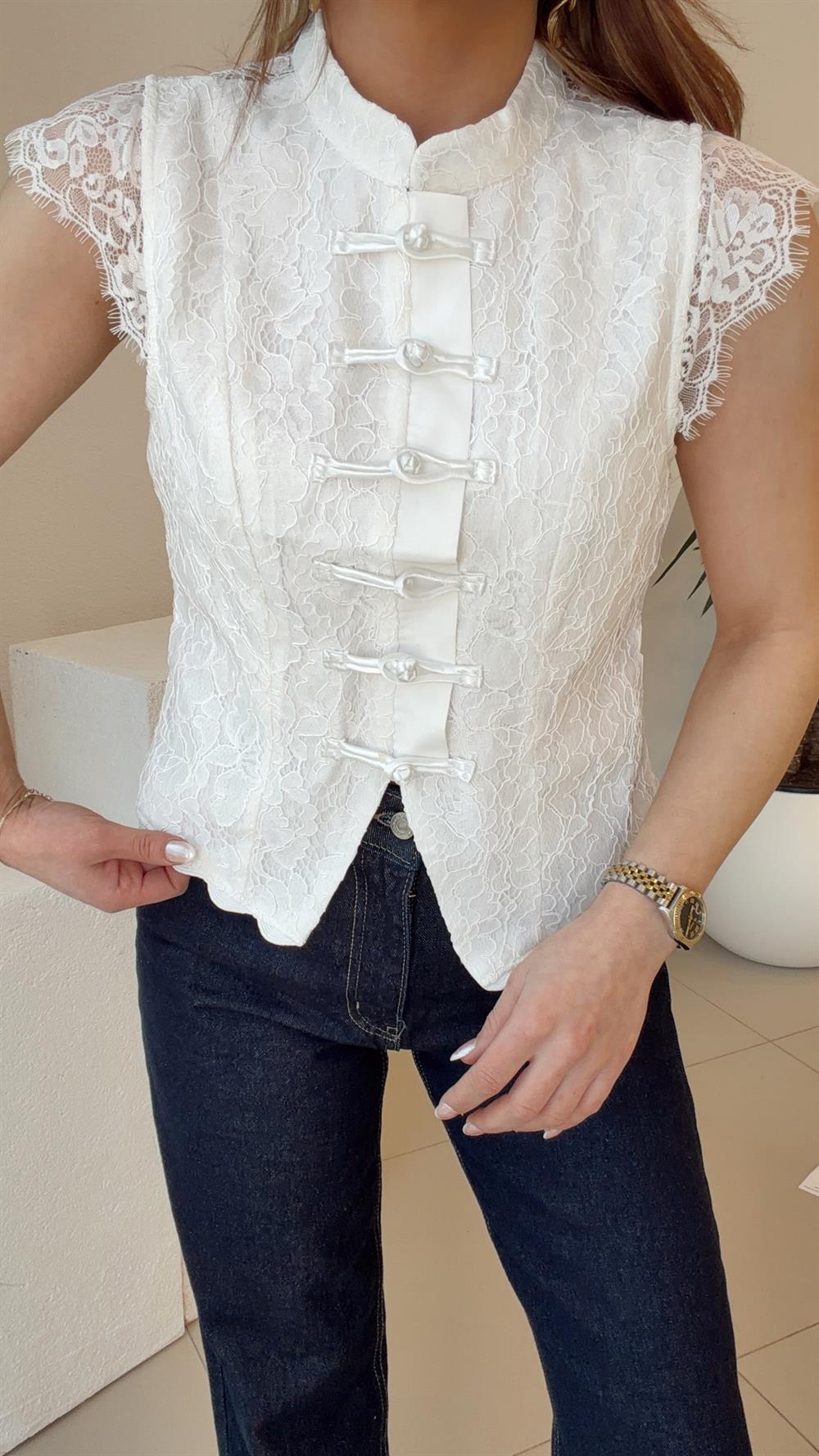 DANTELLİ TASARIM BLUZ BEYAZ