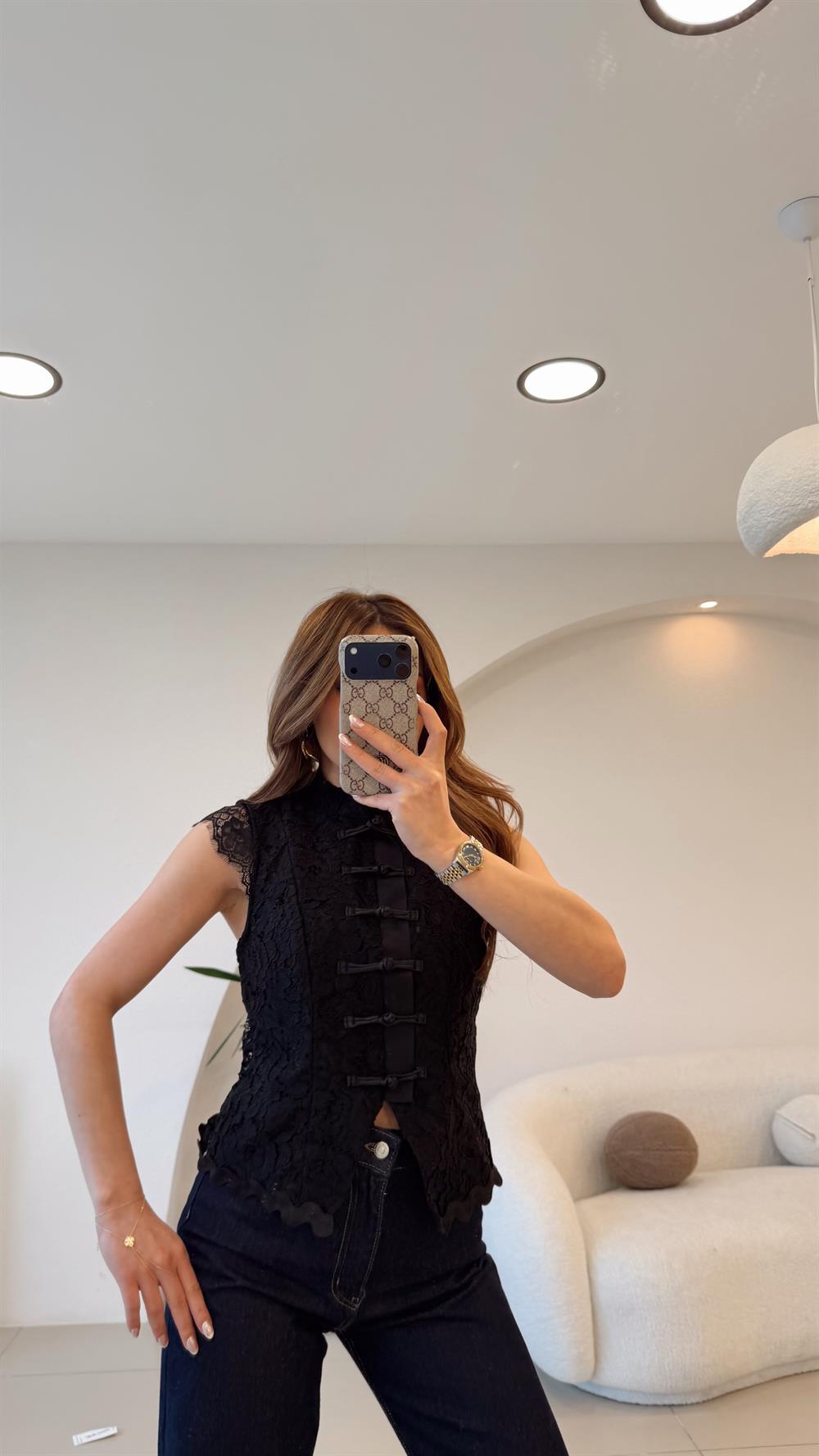 DANTELLİ TASARIM BLUZ SİYAH