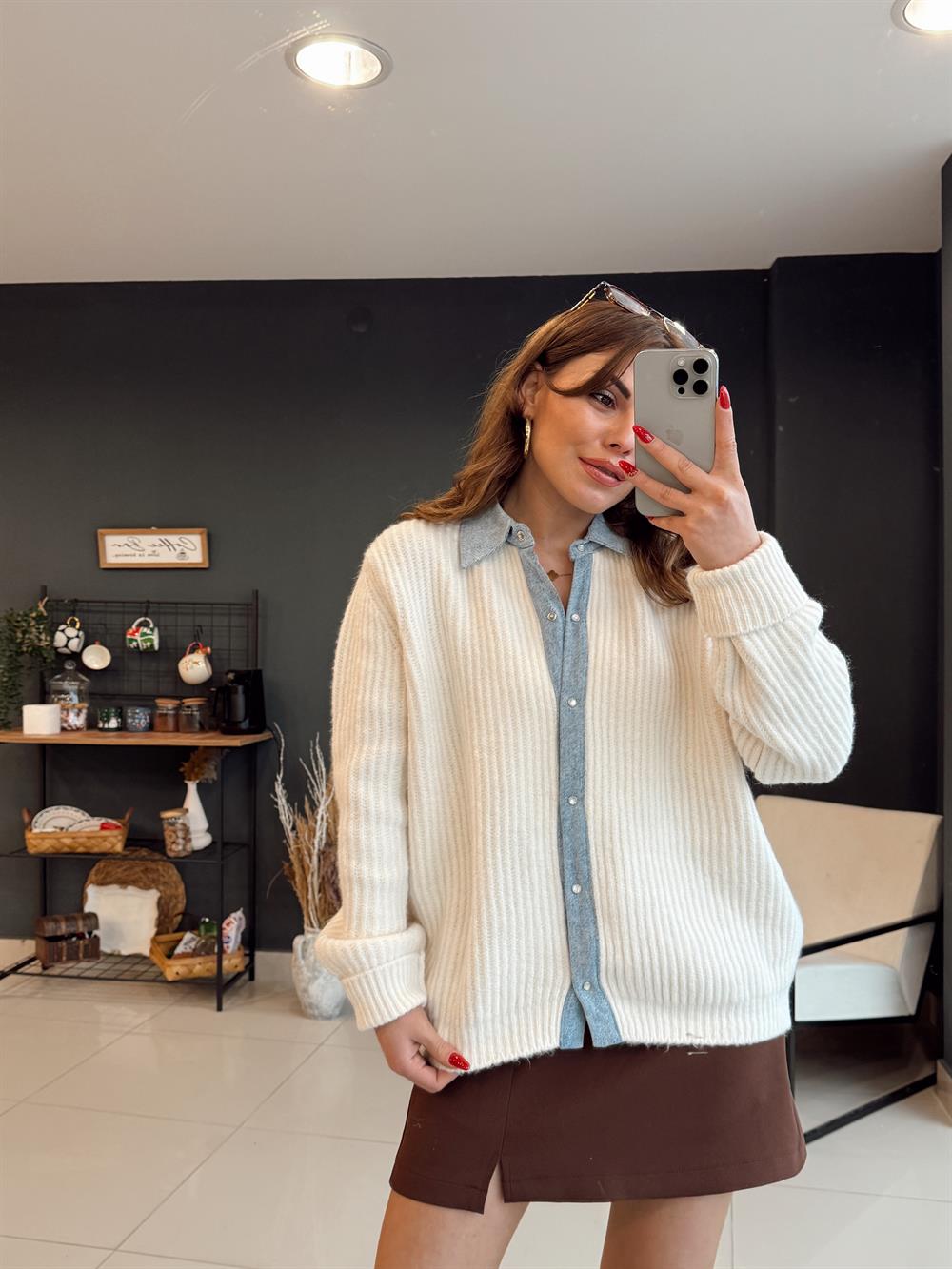 Deni̇m Detayli Örgü Hirka