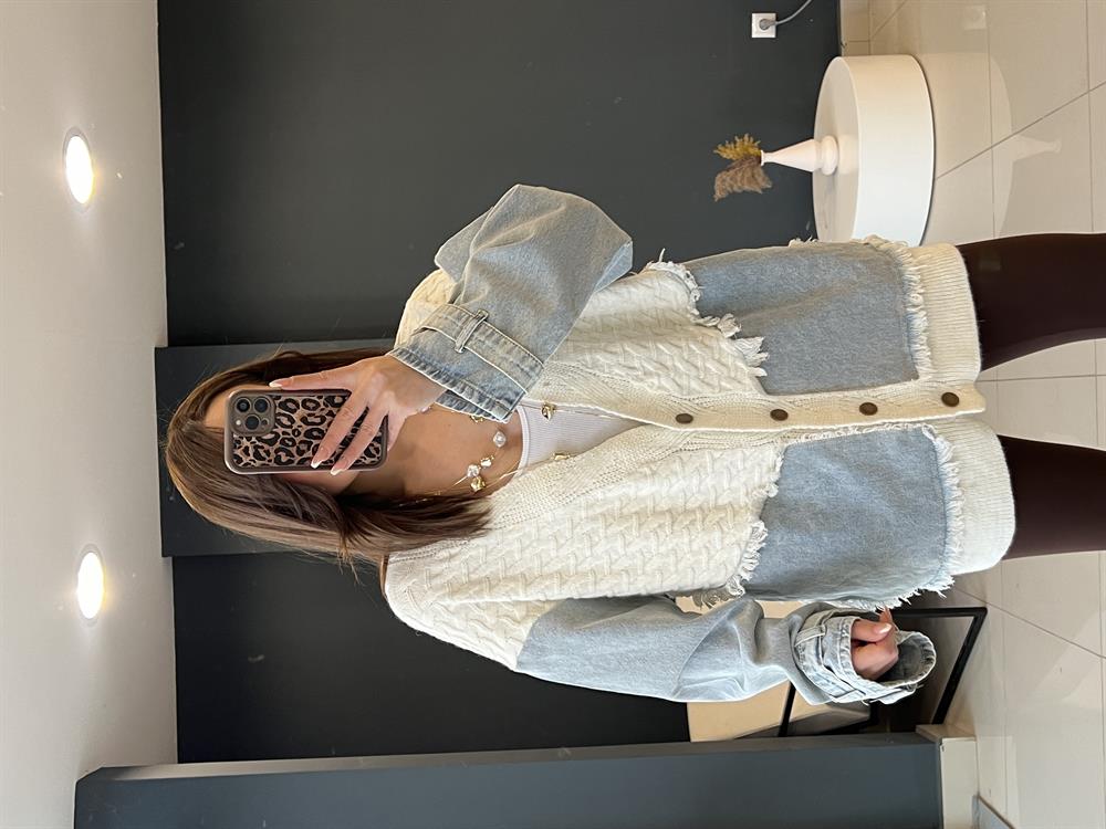 Deni̇m Detayli Twi̇st Model Örgü Hirka