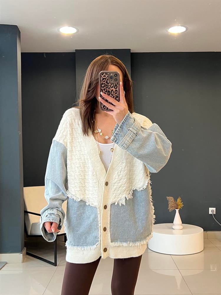 Deni̇m Detayli Twi̇st Model Örgü Hirka