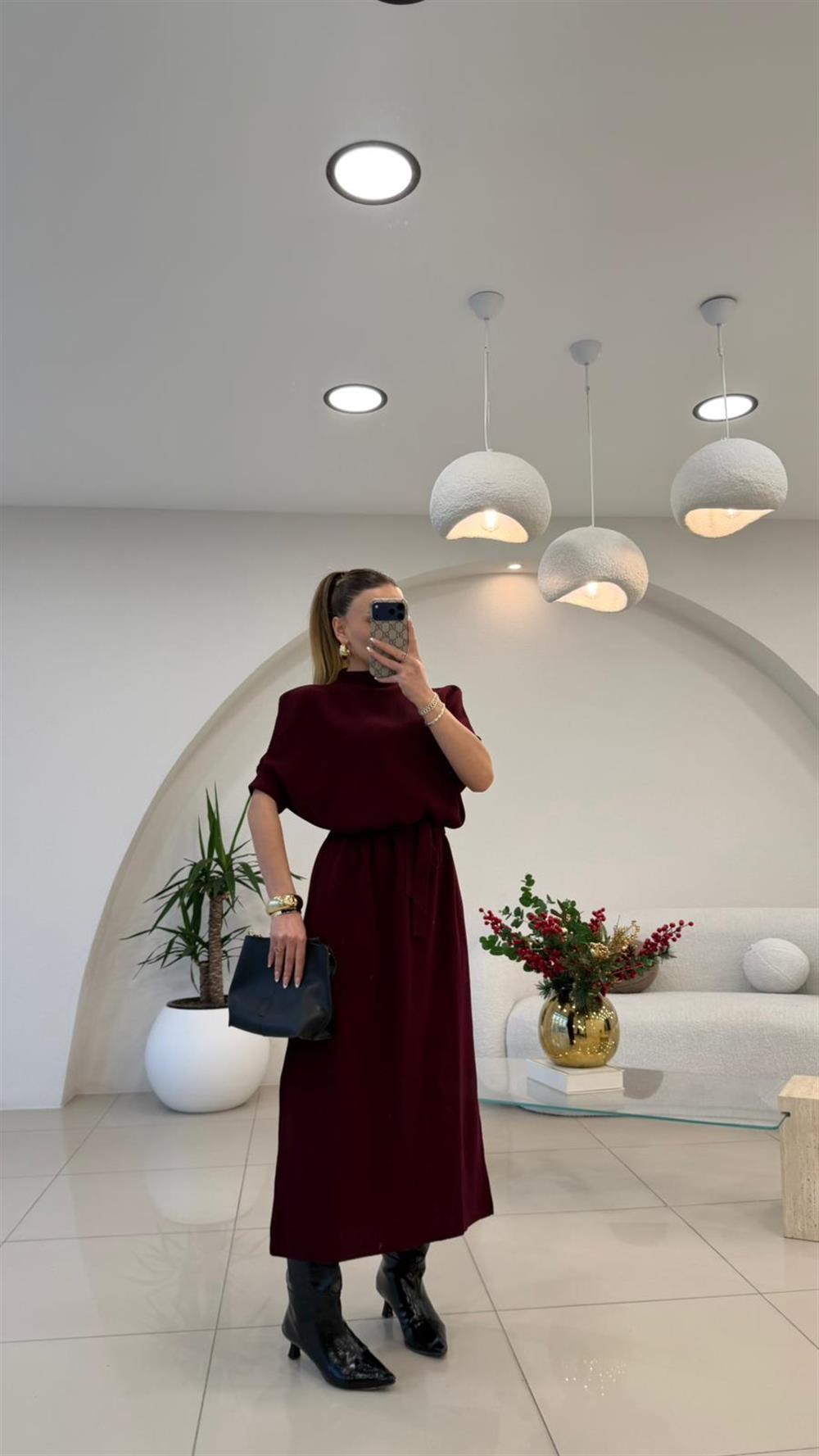 DİK YAKA KISA KOL TRİKO ELBİSE BORDO
