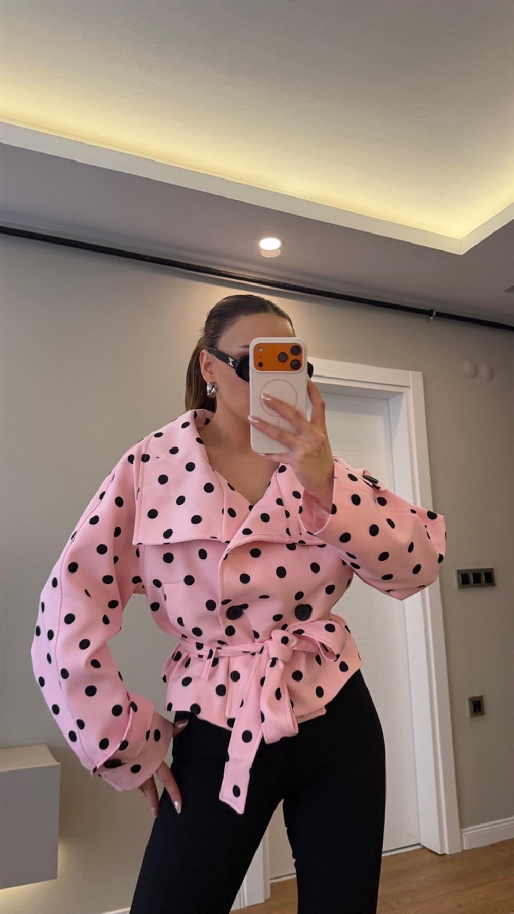 DİK YAKA PUANTİYELİ TRENÇKOT PEMBE 