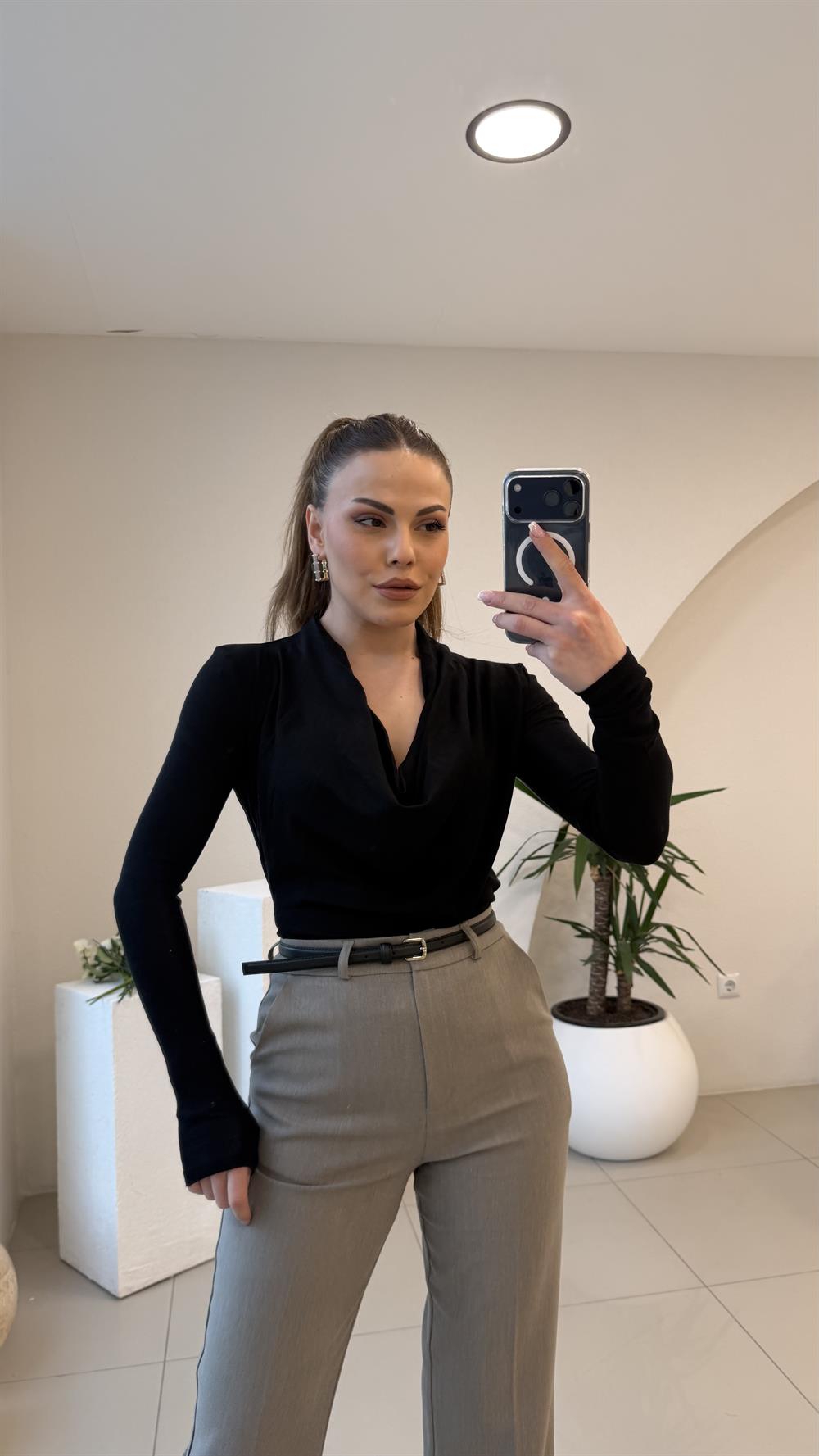 DİLVİN DEGAJE YAKA PAMUK BLUZ 