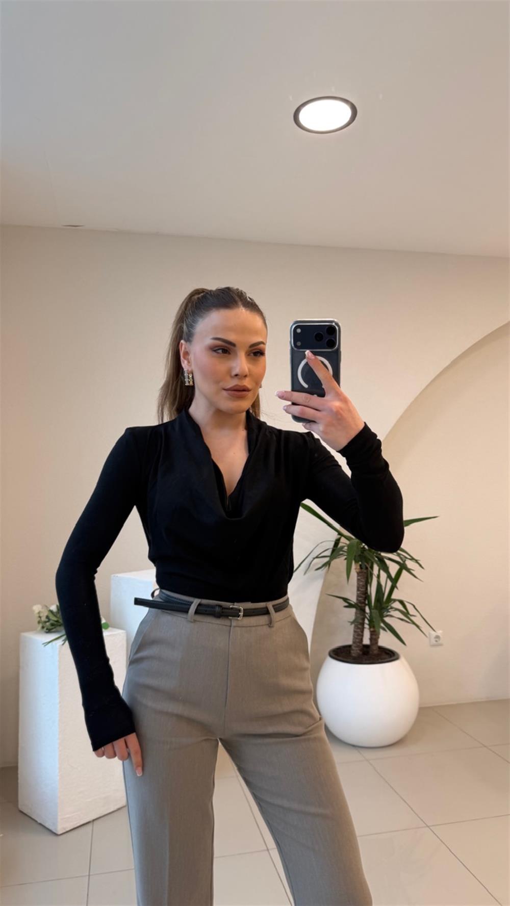 DİLVİN DEGAJE YAKA PAMUK BLUZ 