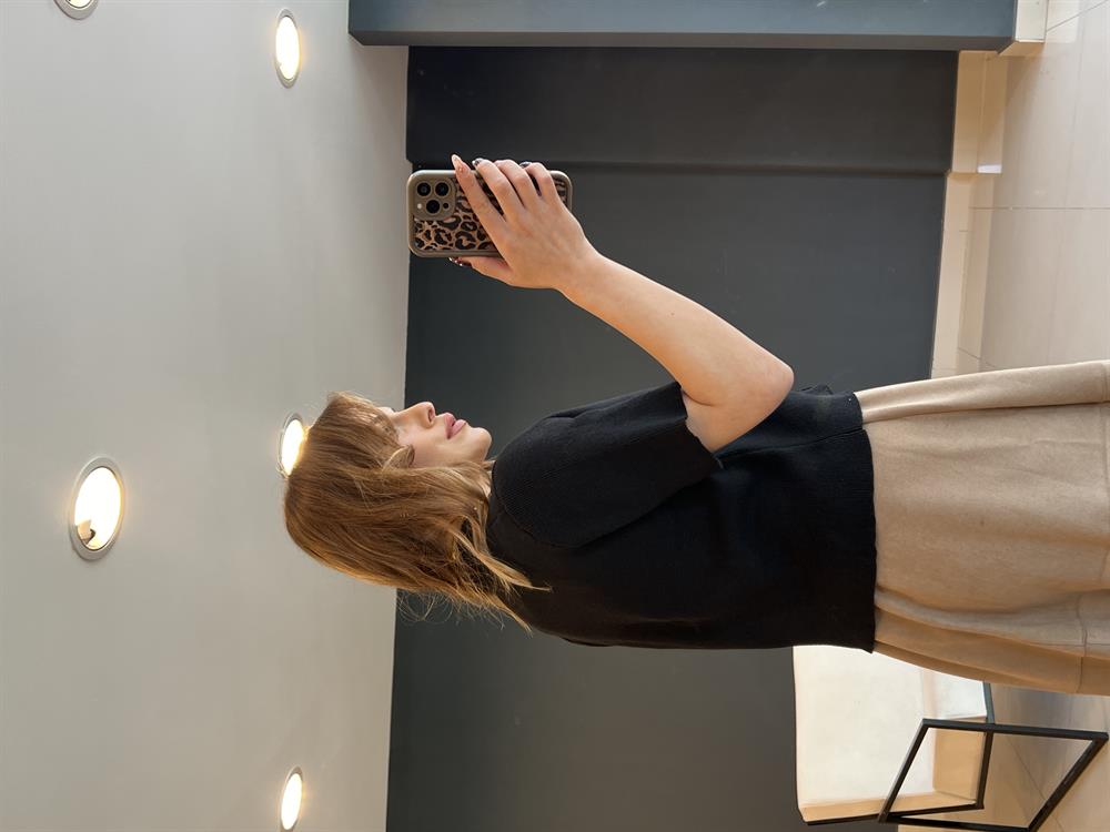 Düğmeli̇ Si̇yah  Yelek