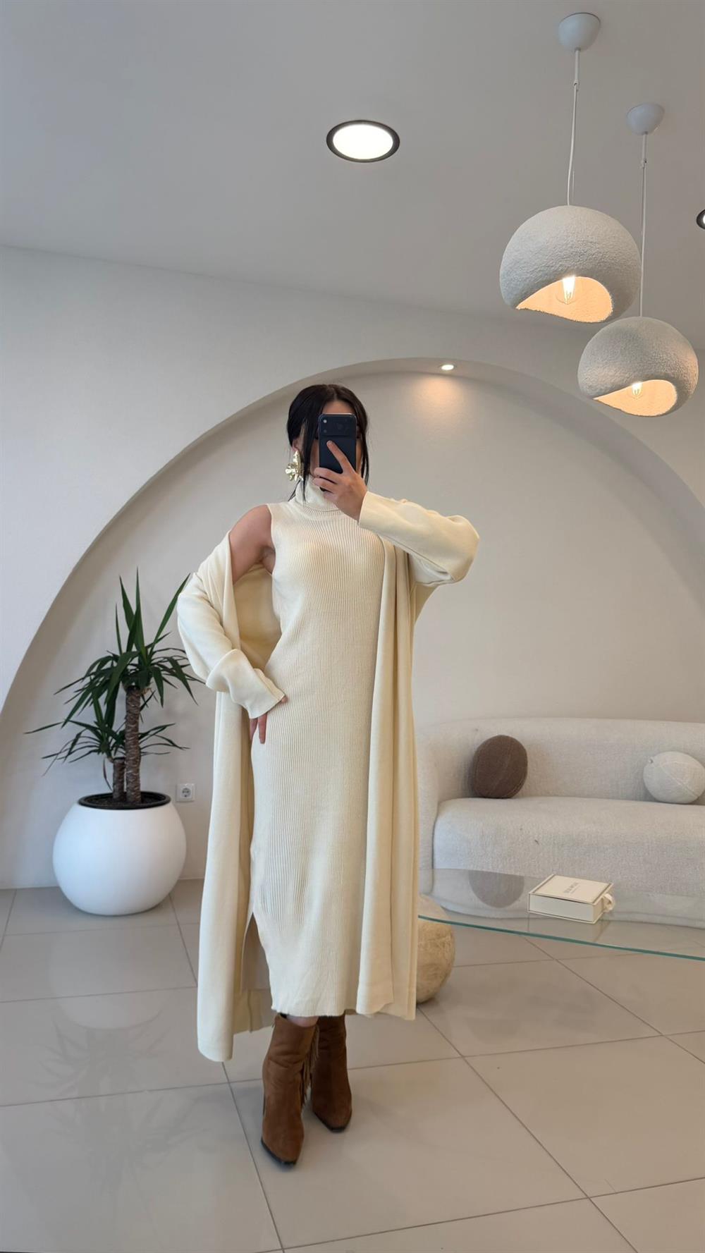 ELBİSE HIRKA TRİKO TAKIM EKRU