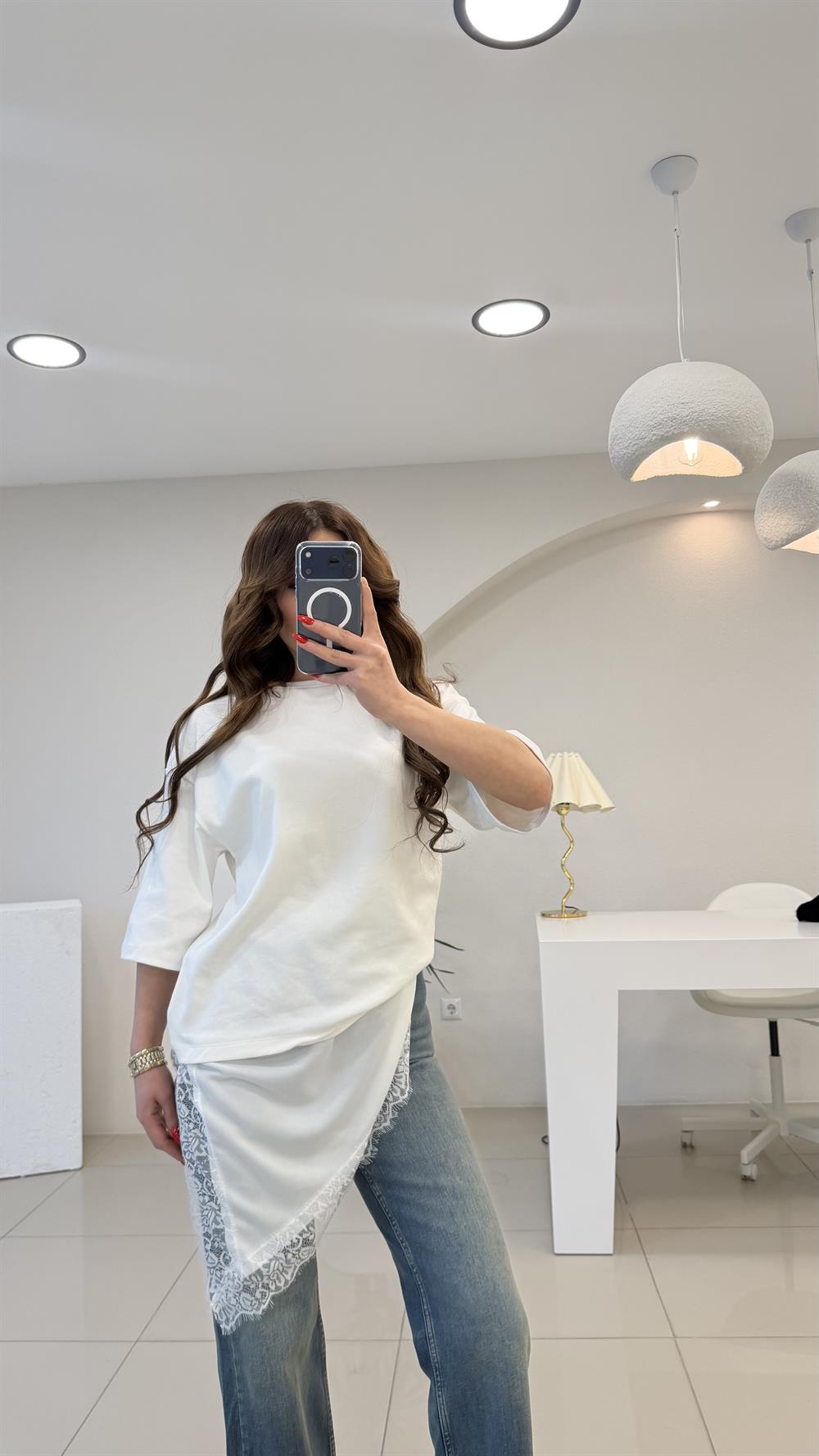 ETEK UCU DANTELLİ ASİMETRİK TSHIRT BEYAZ
