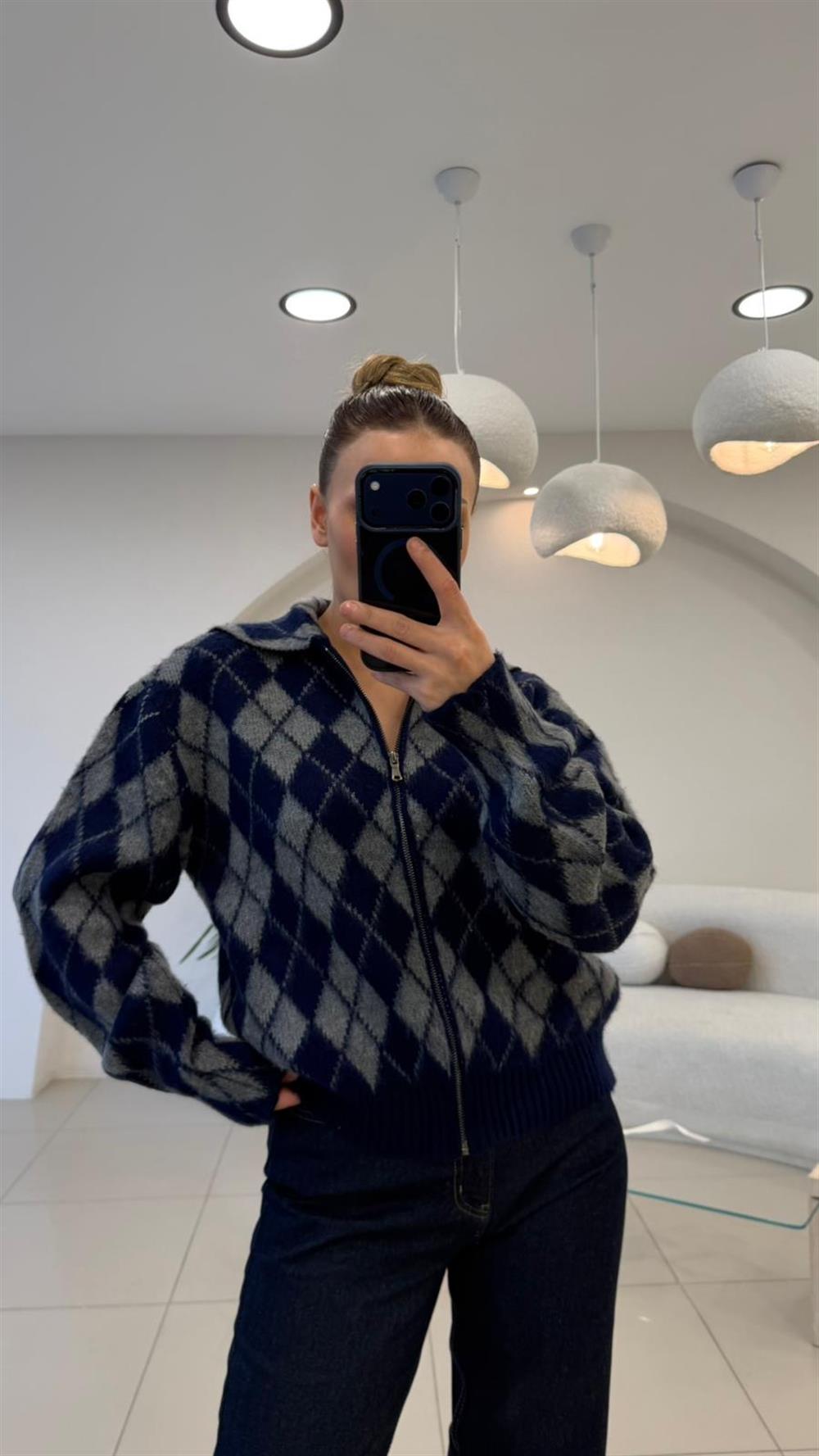 FERMUARLI BAKLAVA DESEN LACİVERT HIRKA