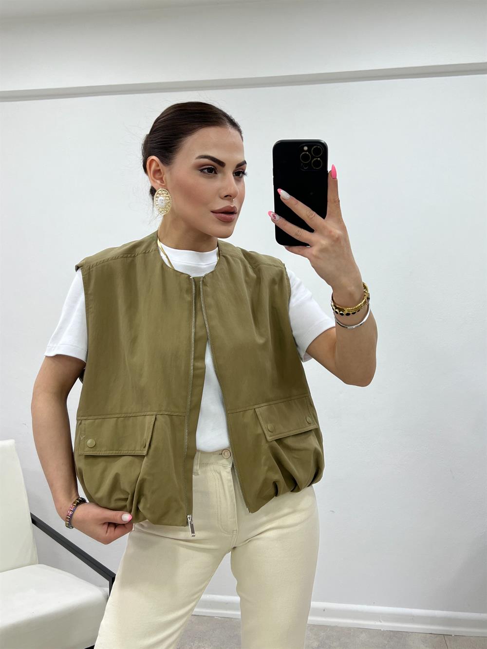 Fermuarli Çit Çit Cepli̇ Tasarim Yelek