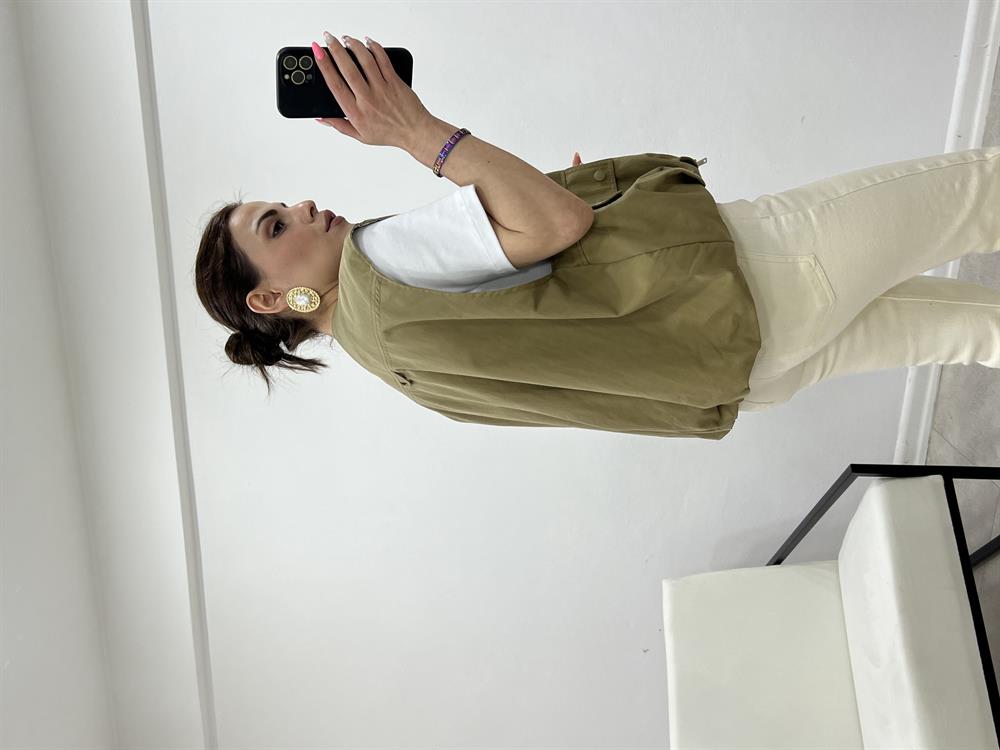 Fermuarli Çit Çit Cepli̇ Tasarim Yelek