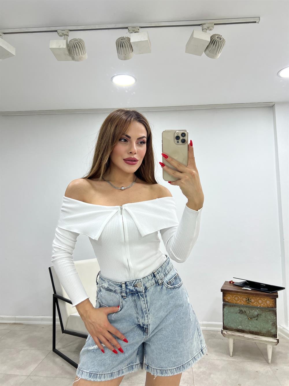Fermuarli Omuz Dekolteli̇ Tri̇ko
