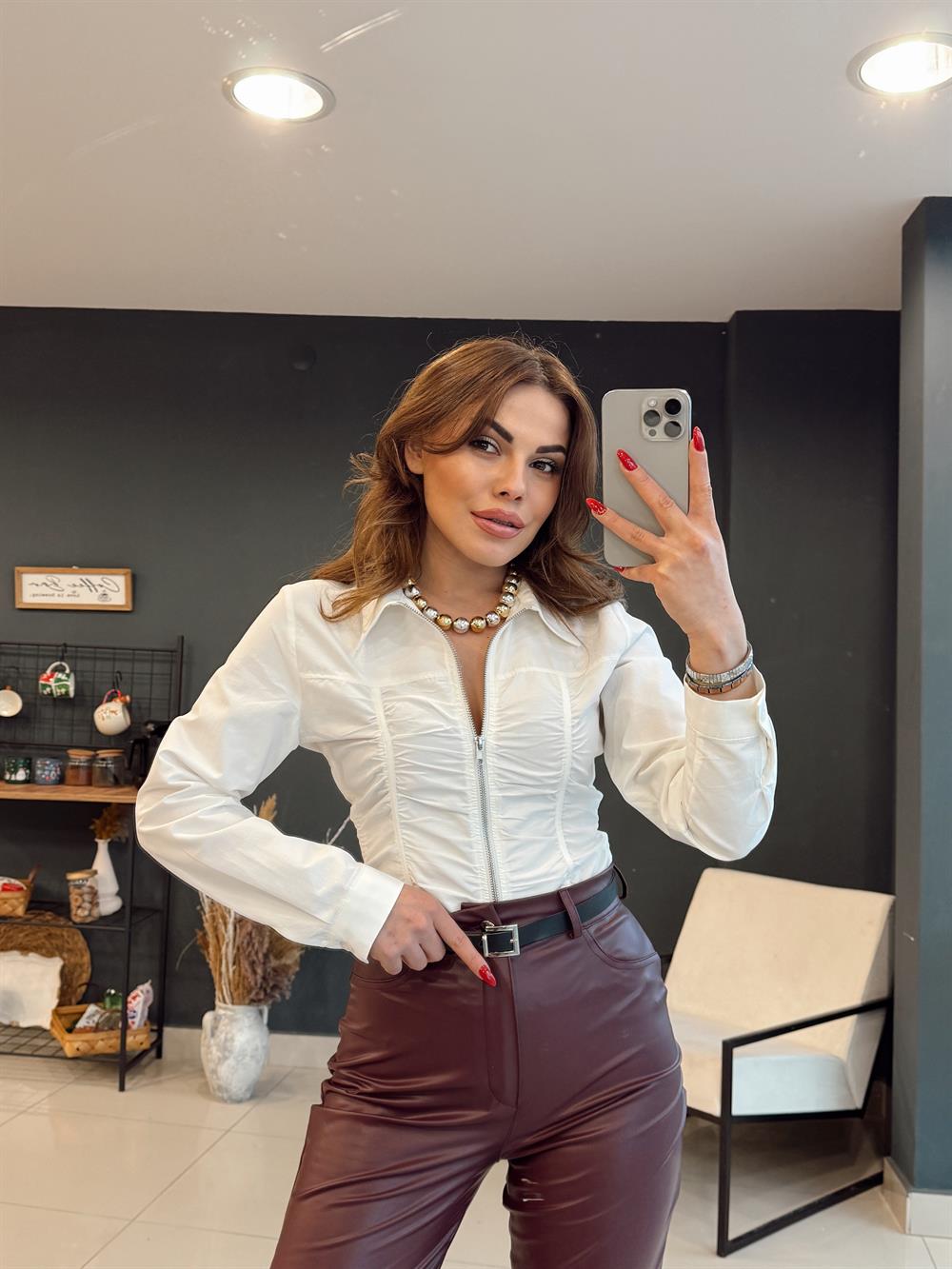 Fermuarli Tasarim Beyaz Gömlek