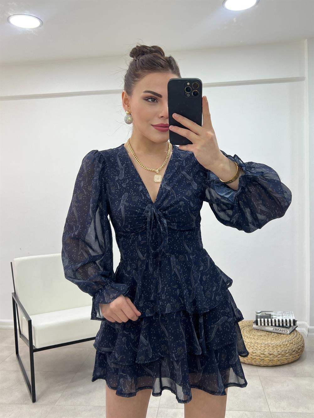 Firfirli Desenli̇ Laci̇vert Elbi̇se