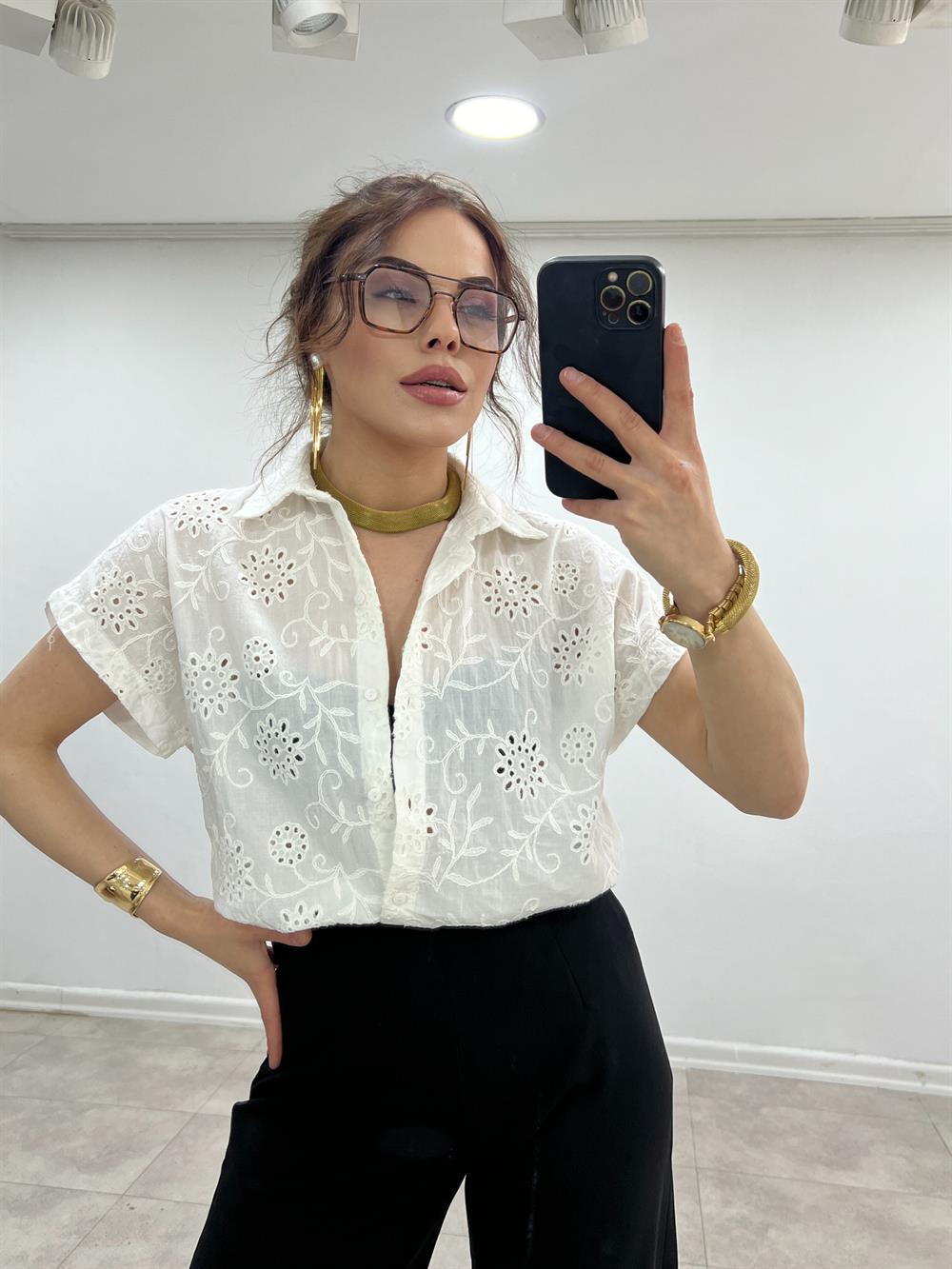 Fi̇stolu Tasarim Gömlek