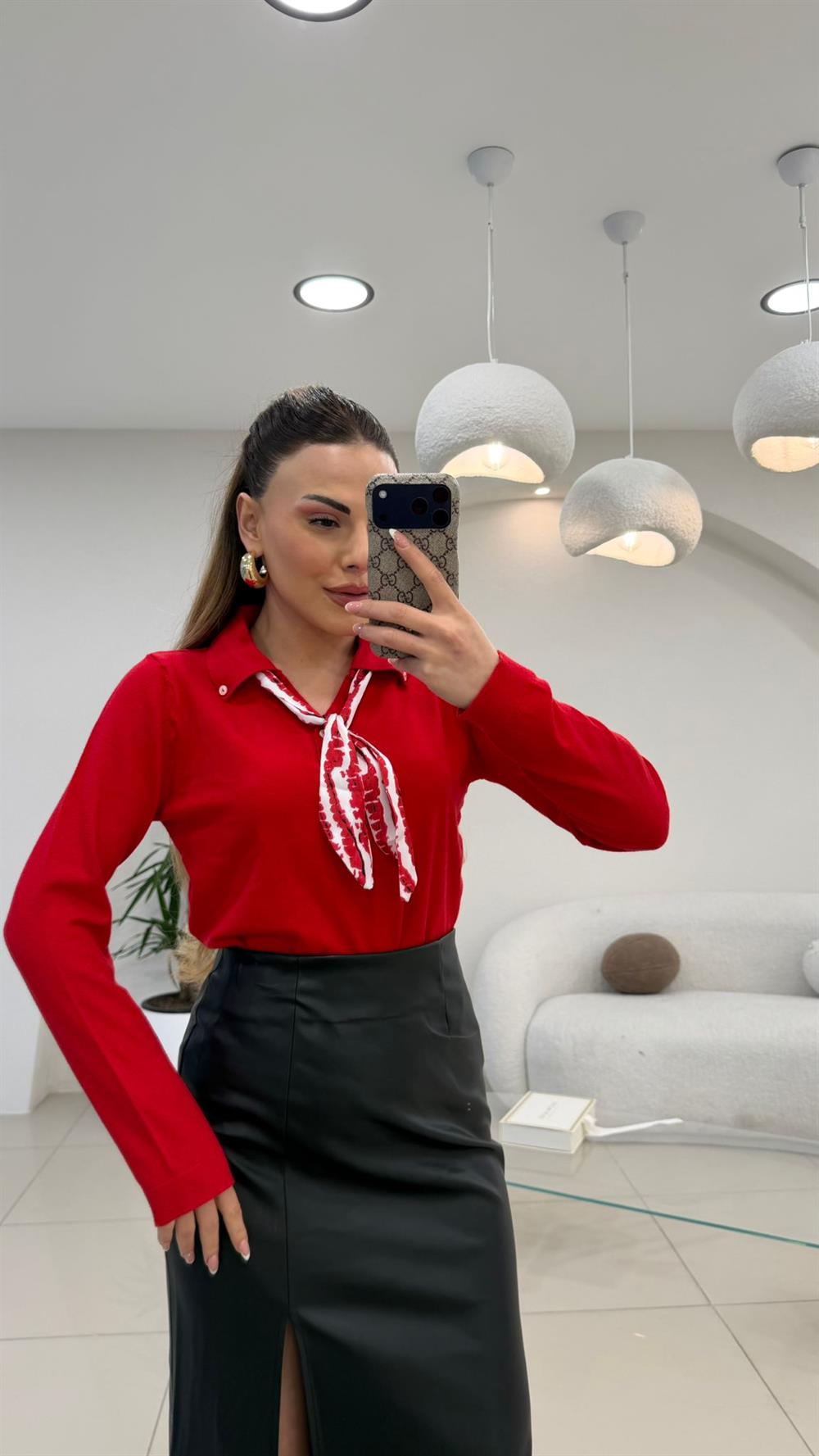 FULAR DETAYLI TRİKO KAZAK KIRMIZI