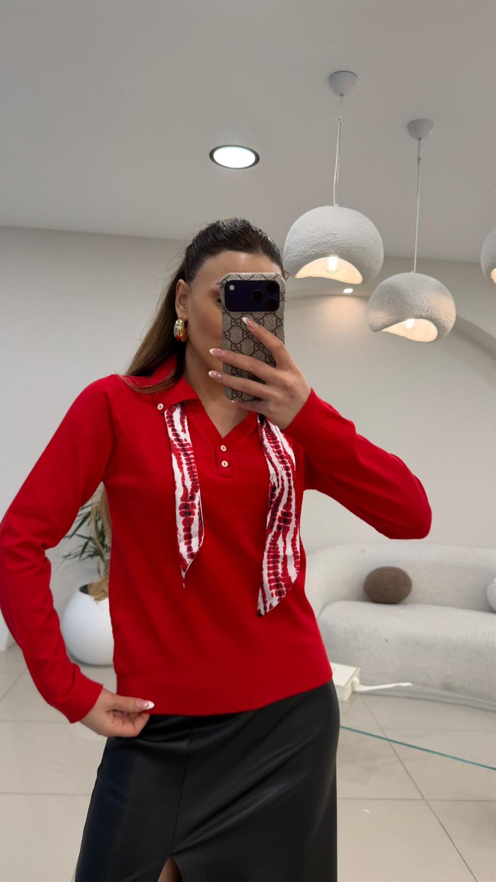 FULAR DETAYLI TRİKO KAZAK KIRMIZI