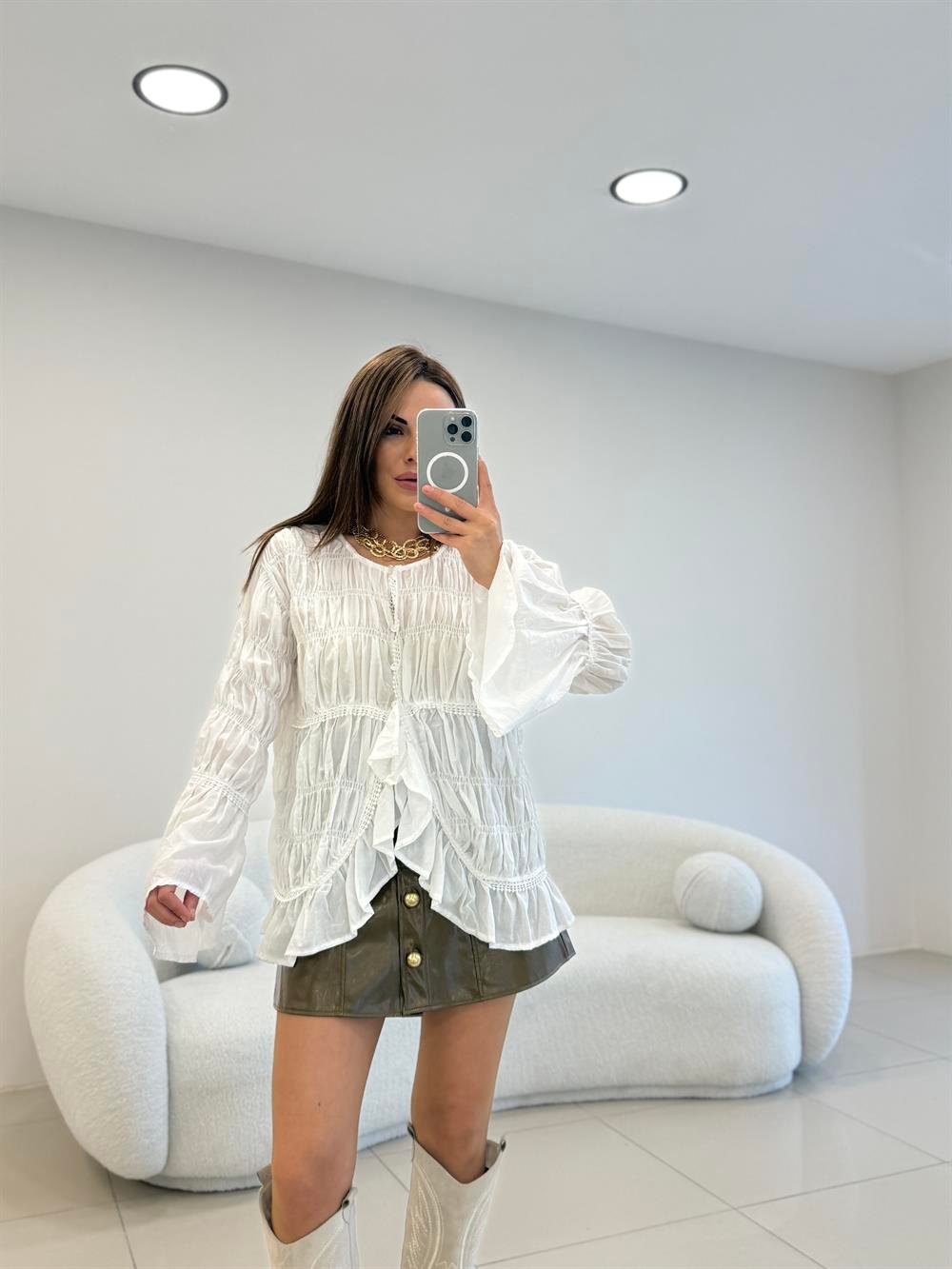 GİPELİ NAKIŞ İŞLEMELİ GÖMLEK BEYAZ