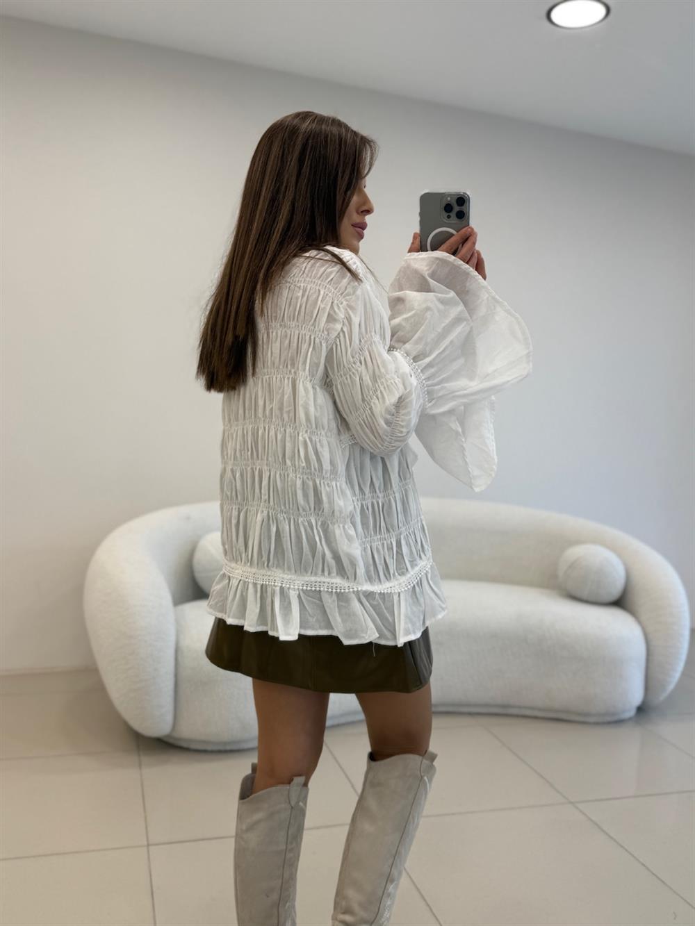 GİPELİ NAKIŞ İŞLEMELİ GÖMLEK BEYAZ