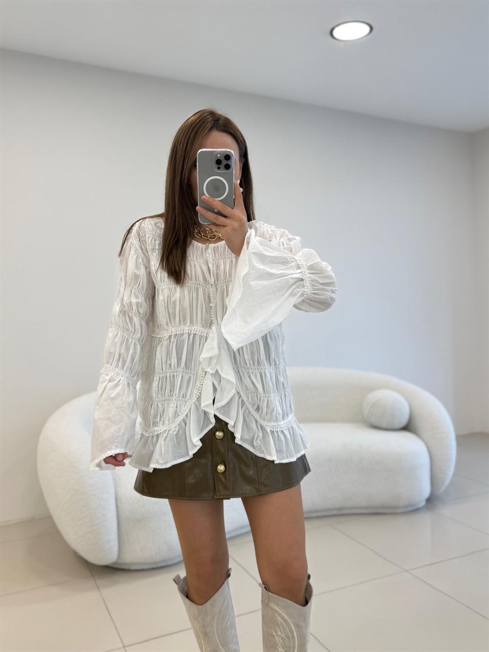 GİPELİ NAKIŞ İŞLEMELİ GÖMLEK BEYAZ