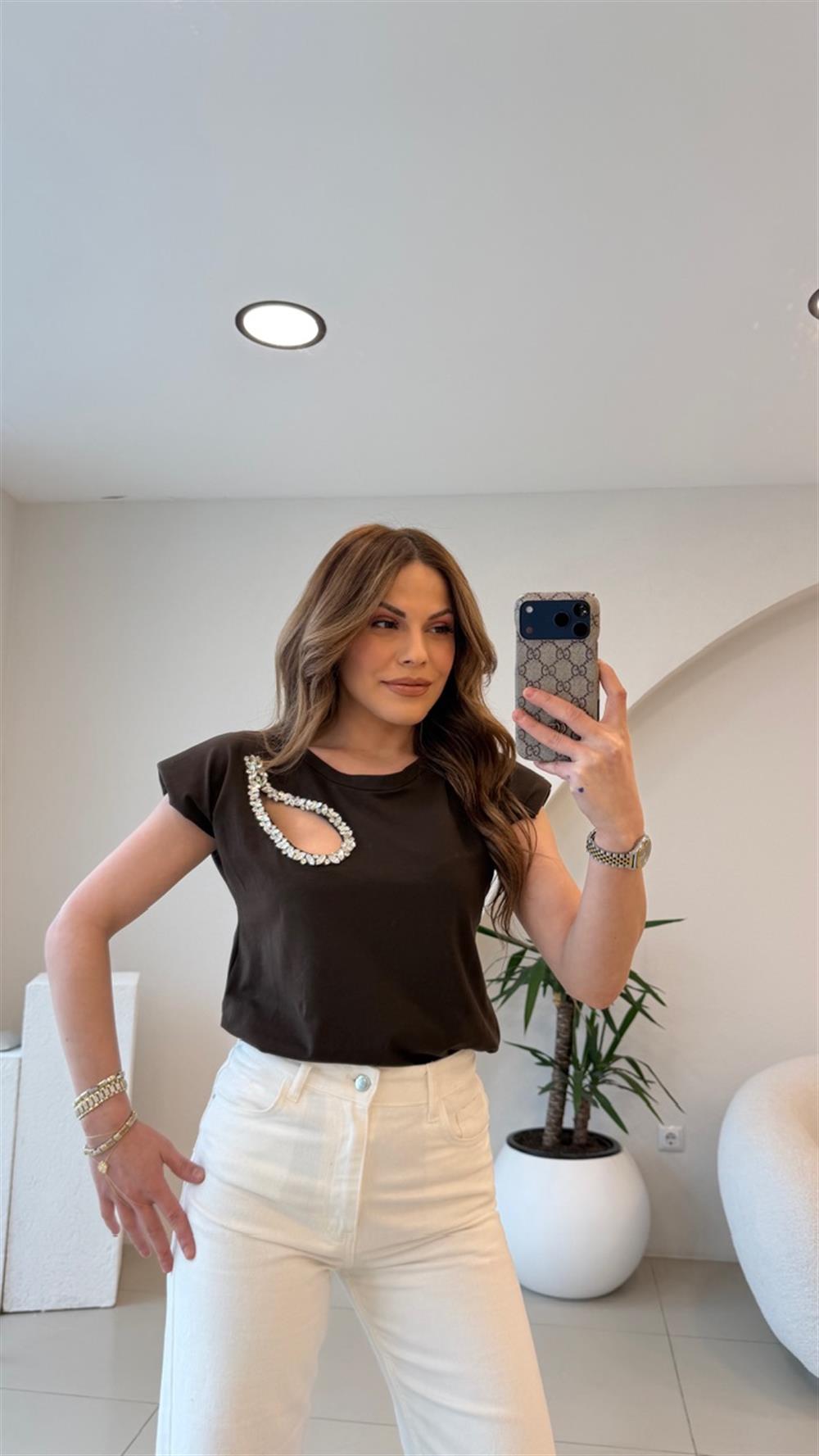 GÖĞÜS DEKOLTELİ TSHİRT KAHVE