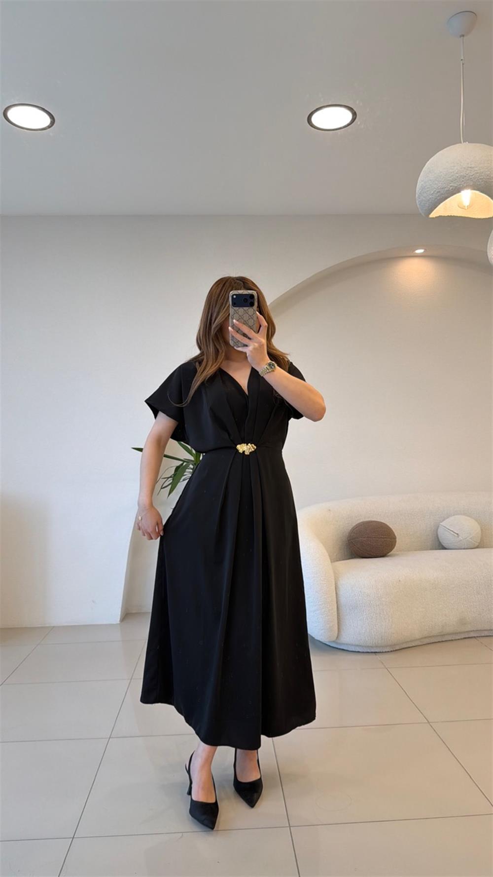 GOLD AKSESUARLI BAĞLAMALI ELBİSE SİYAH