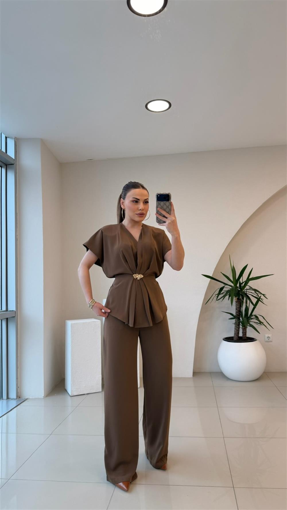 GOLD AKSESUARLI BELDEN BAĞLAMALI KISA KOL TAKIM TOPRAK RENK (ÜRÜN ÖN SİPARİŞTİR KARGOLAMA TARİHİ 13 NİSANDIR 🤍)