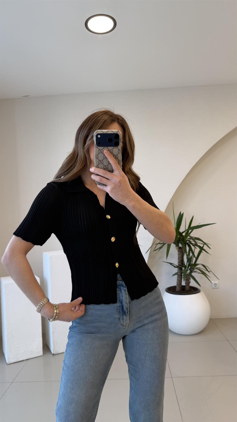 GOLD DÜĞMELİ BLUZ SİYAH