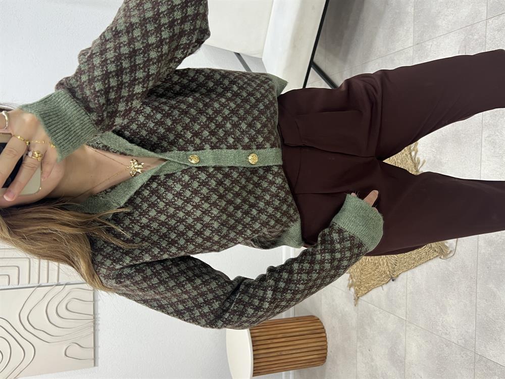 Gold Düğmeli̇ Kahve Desenli̇ Hirka