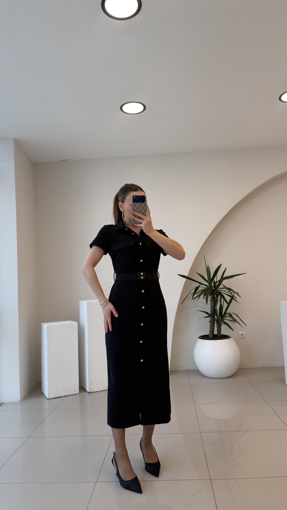 GOLD DÜĞMELİ KEMERLİ ELBİSE SİYAH(ÜRÜN ÖN SİPARİŞTİR)