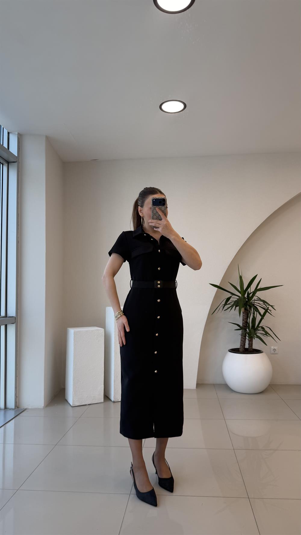 GOLD DÜĞMELİ KEMERLİ ELBİSE SİYAH(ÜRÜN ÖN SİPARİŞTİR)