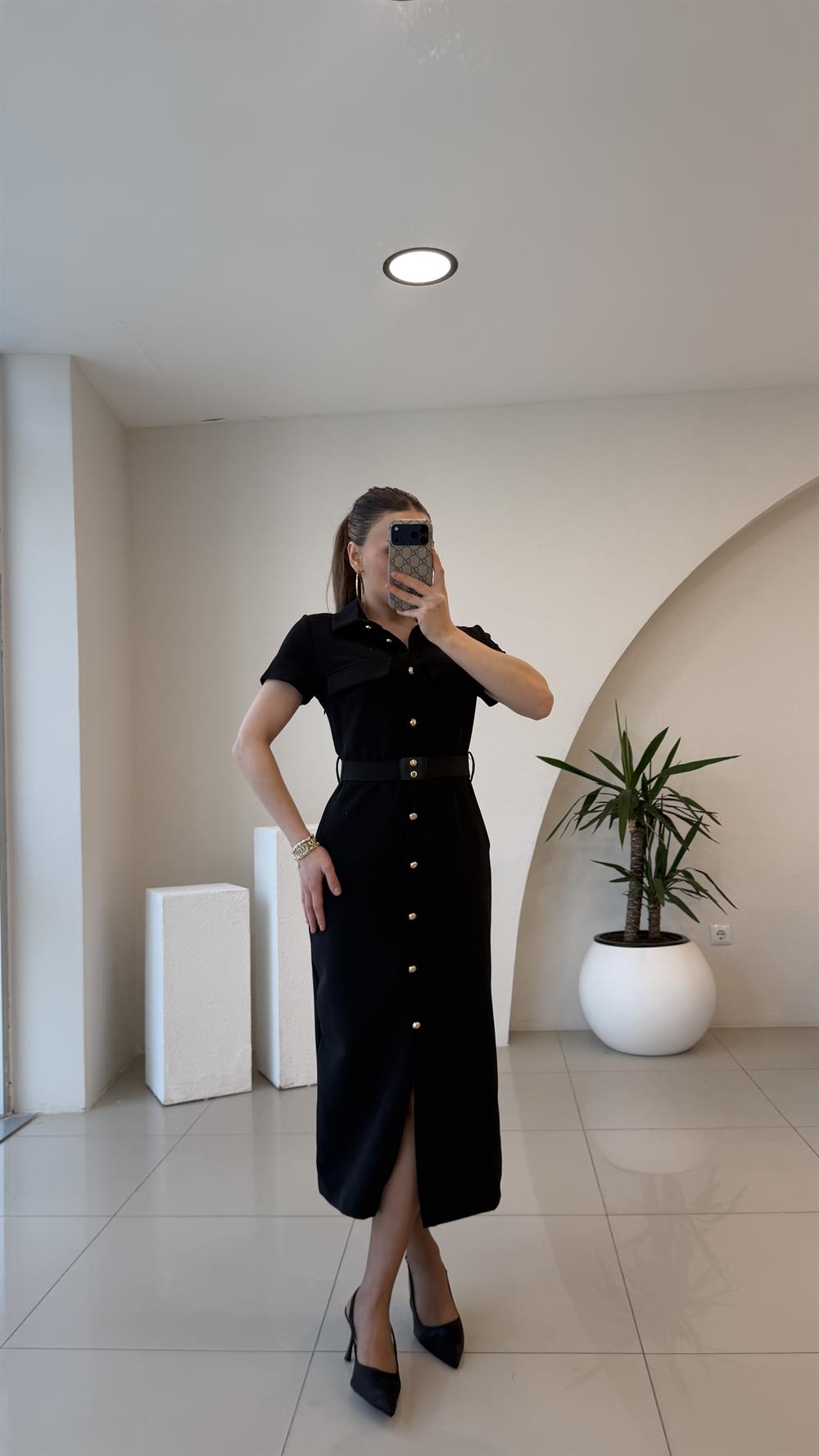 GOLD DÜĞMELİ KEMERLİ ELBİSE SİYAH(ÜRÜN ÖN SİPARİŞTİR)