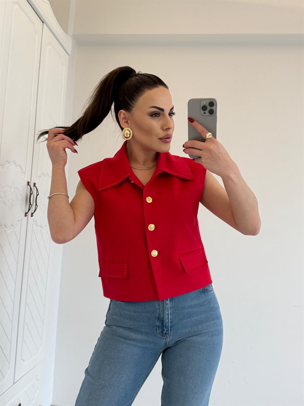 GOLD DÜĞMELİ VATKALI YELEK KIRMIZI