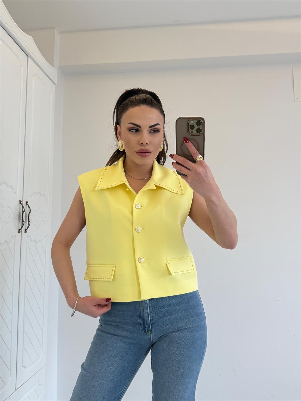 GOLD DÜĞMELİ VATKALI YELEK SARI