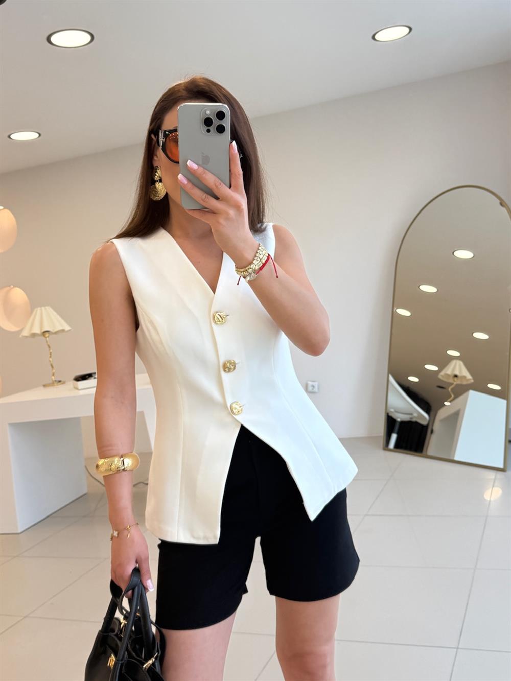 GOLD DÜĞMELİ YELEK BEYAZ