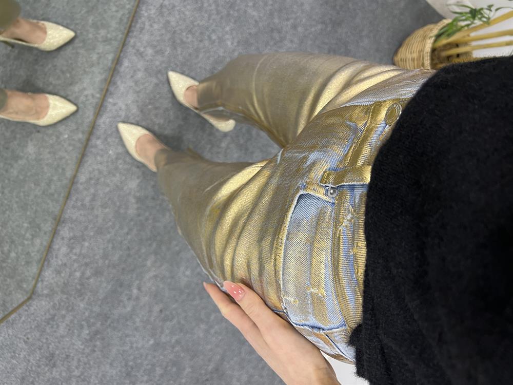 Gold Renk Li̇krali Varakli Parlak Jean
