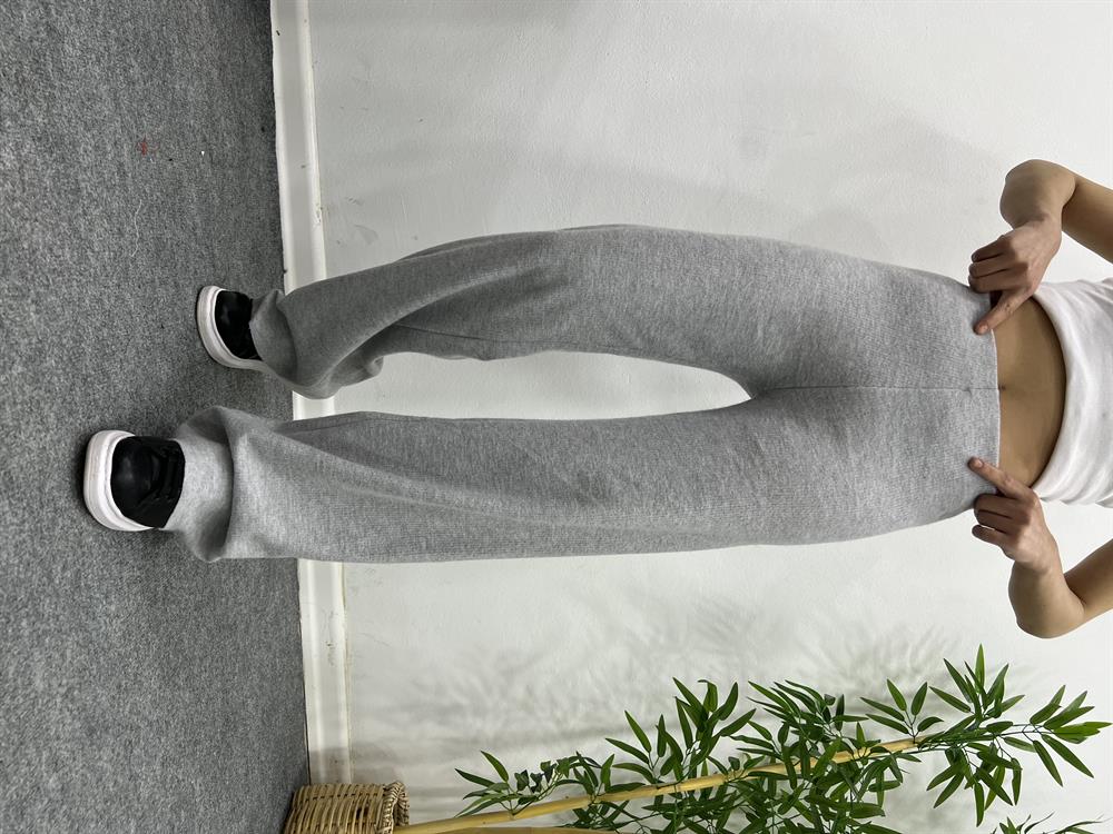 Gri̇ Fi̇ti̇lli̇ Bol Paça Pantolon