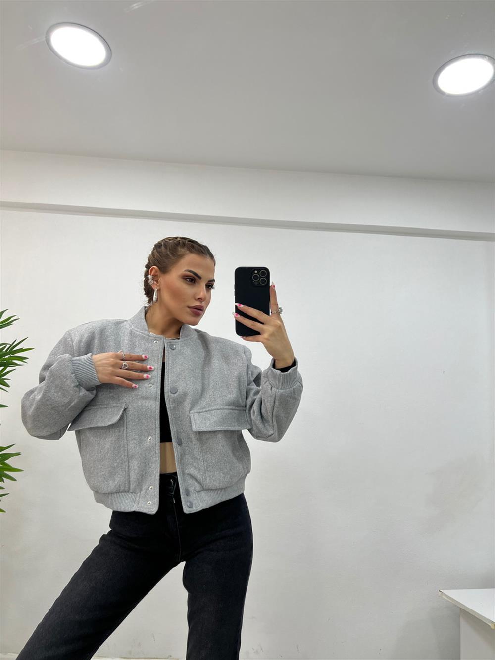 Gri̇ Geni̇ş Cepli̇ Bomber Ceket