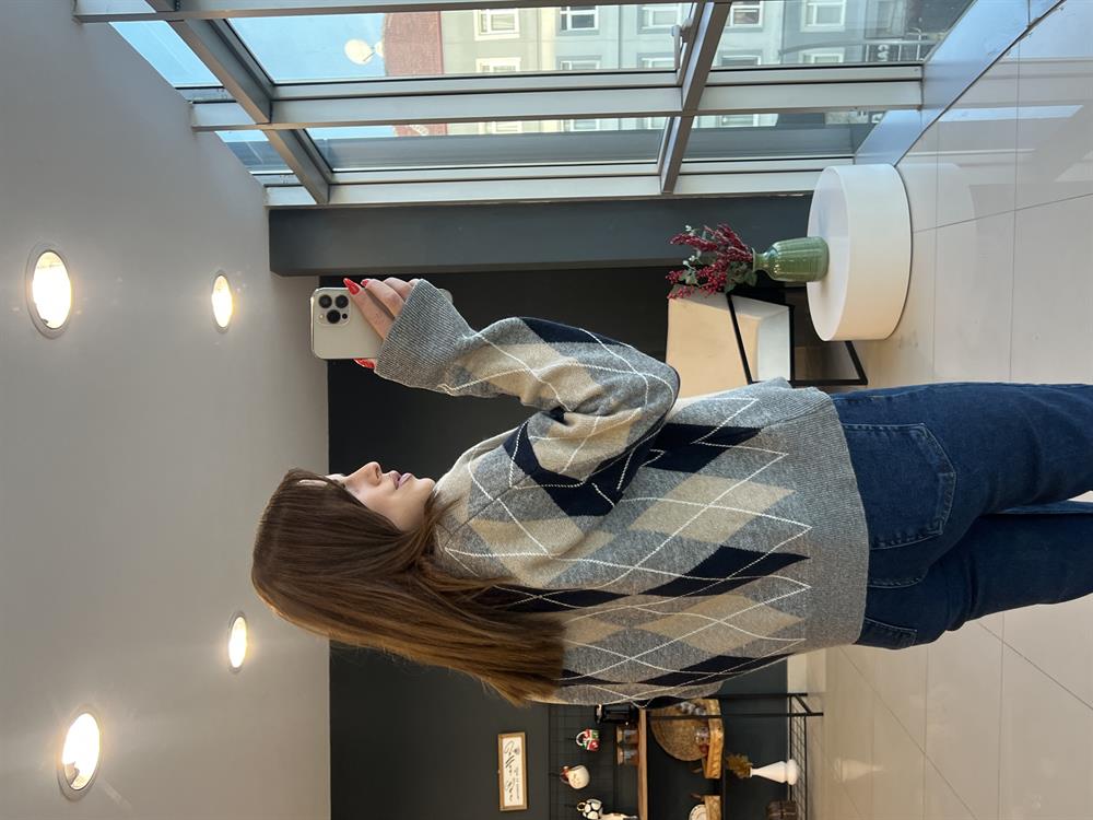 Gri̇ Polo Yaka Baklava Kazak