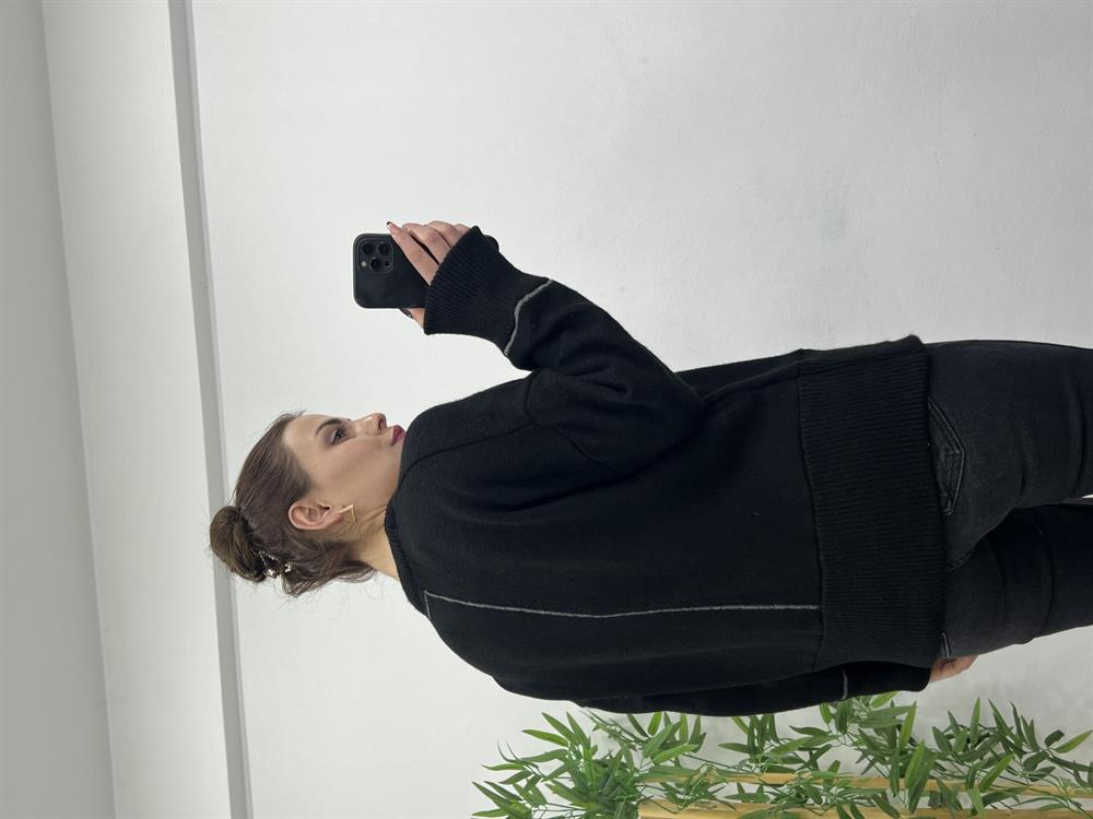 Si̇yah Şeri̇tli̇ Kazak