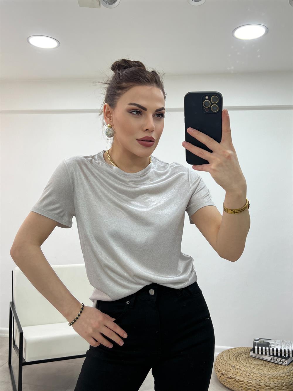 Gümüş İthal Parlak Tshi̇rt