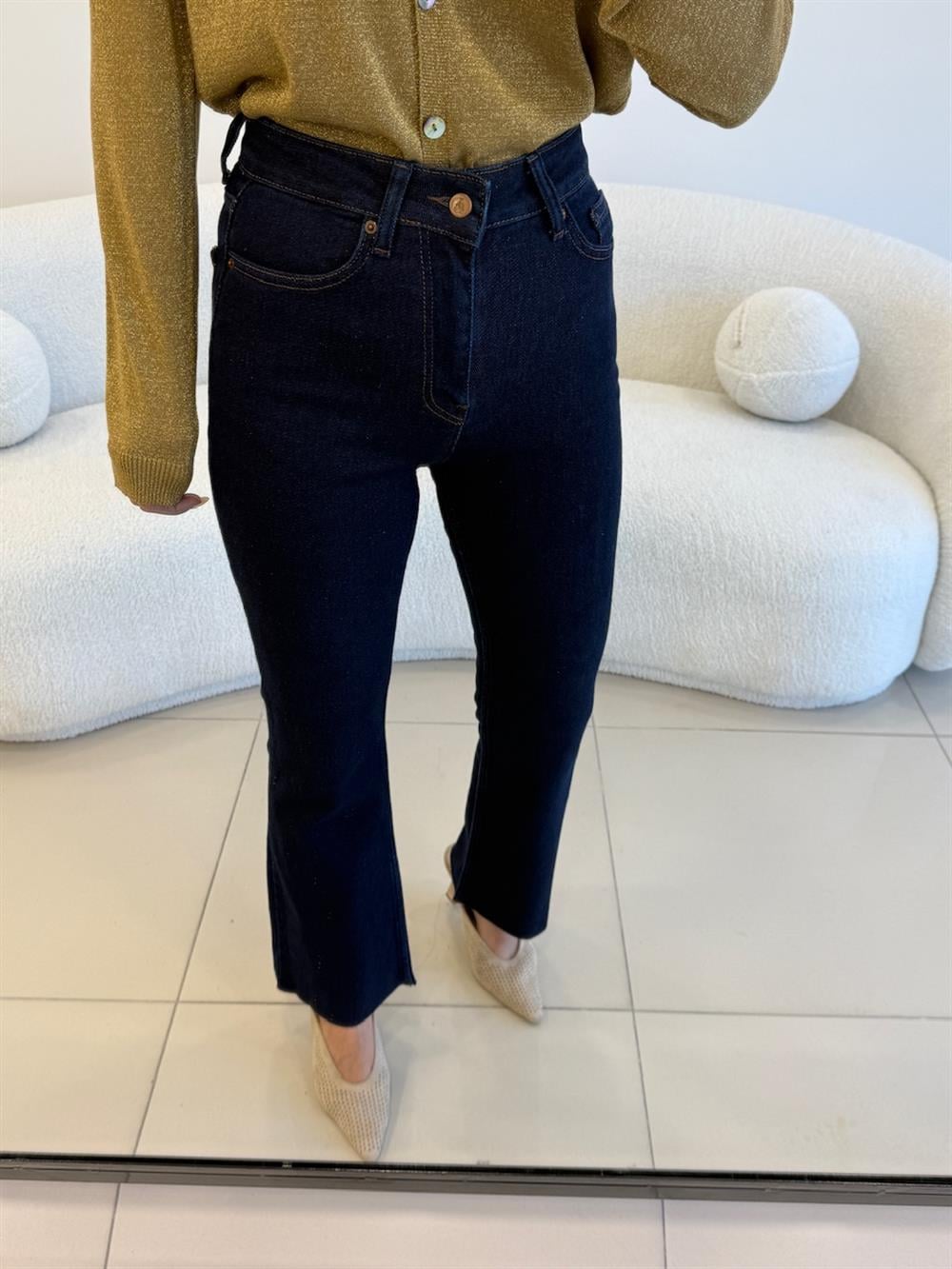 HAFİF İSPANYOL KESİK PAÇA LİKRALI MOM JEAN KOYU LACİVERT