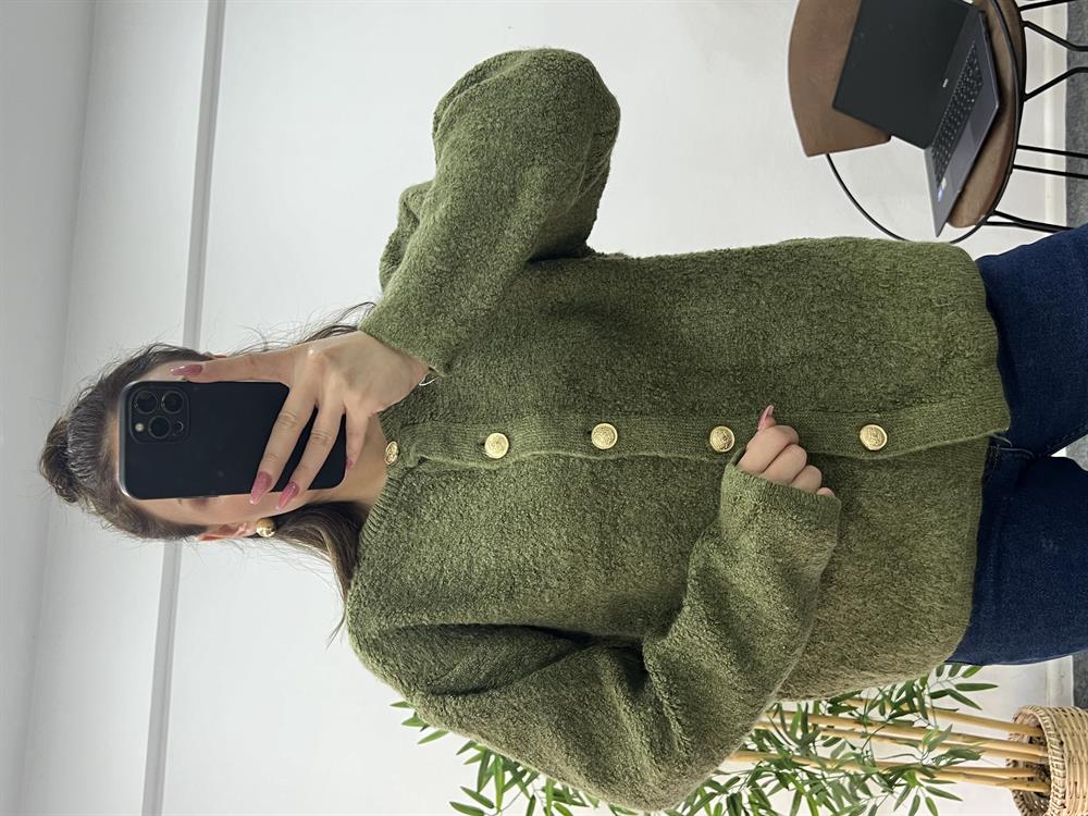 Haki̇ Yeşi̇l Rengi̇ Gold Düğmeli̇ Yumoş Hirka