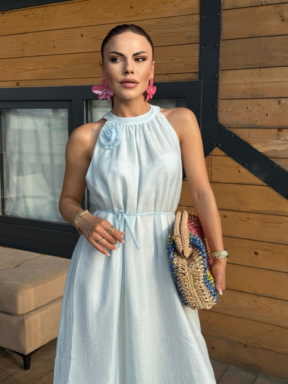HALTER YAKA GÜLLÜ ORGANZE ELBİSE MAVİ
