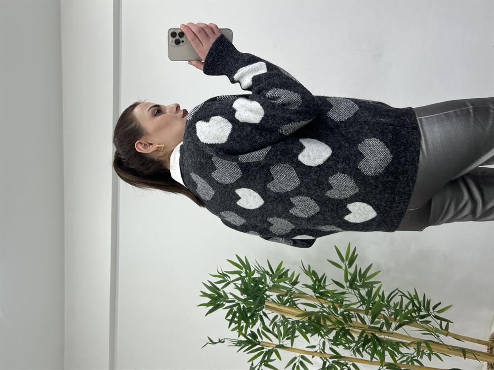 İnci̇ Kalpli̇ Düğmeli̇ Hirka